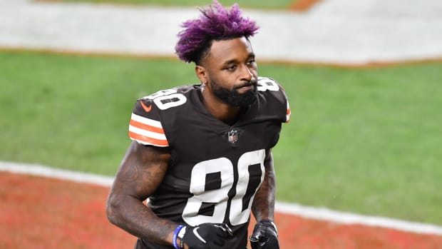 Cleveland Browns wide receiver Jarvis Landry (80) leaves the field after the game between the Cleveland Browns and the Cincinnati Bengals at FirstEnergy Stadium.